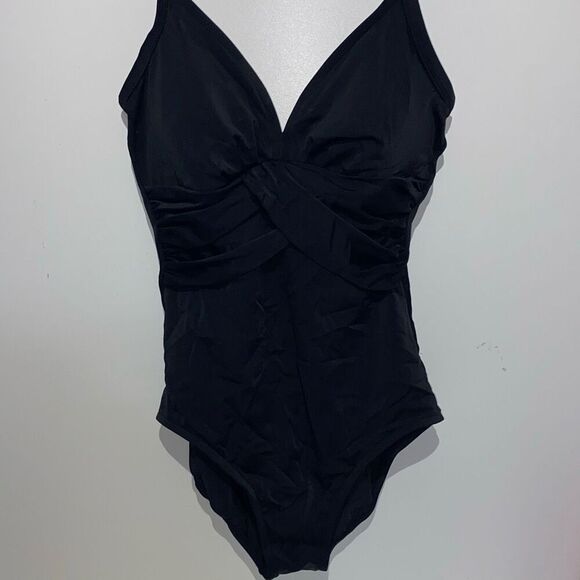 Jantzen Classics Women's Black Crisscross Front Padded One-Piece Swimsuit Sz 10 - Picture 1 of 9